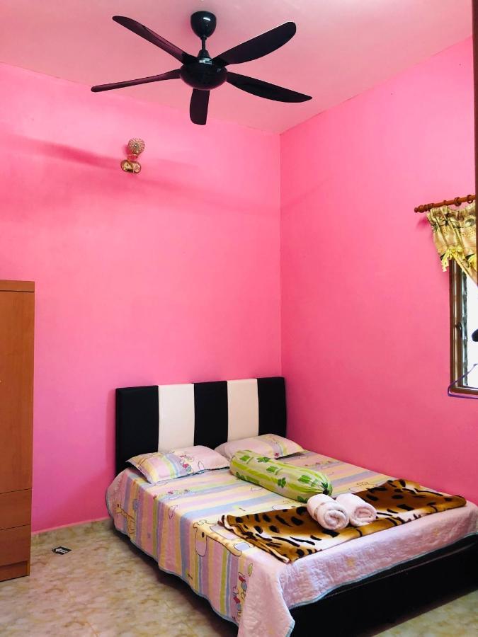 Homestay Tok Abah Dalam Rhu Пасир Путех Экстерьер фото
